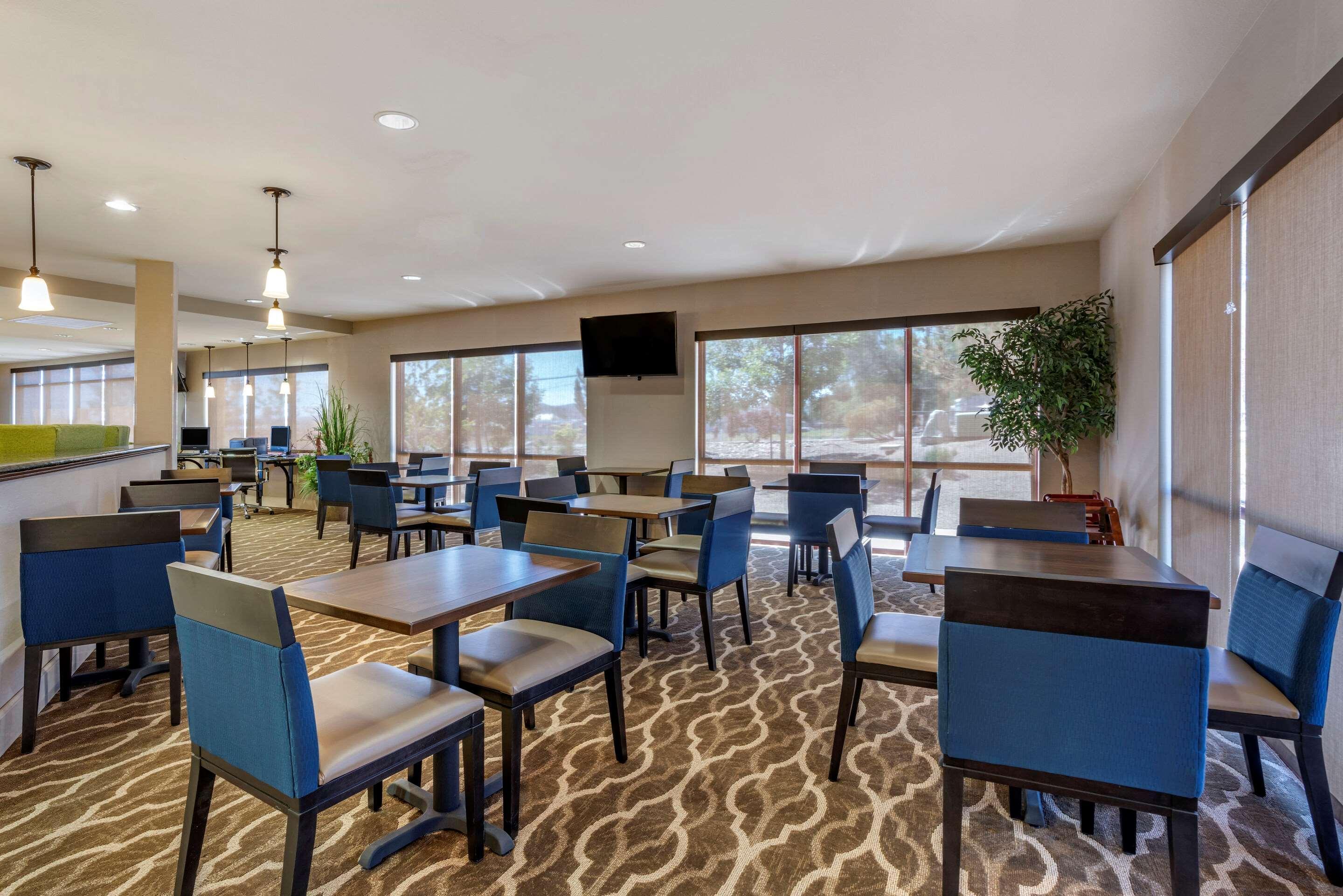 Comfort Suites Fernley Exterior photo